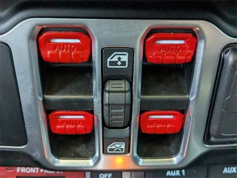 Used 2025 Jeep Gladiator Rubicon image 21