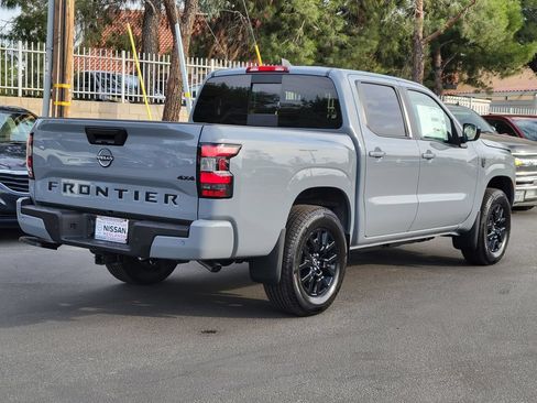 New 2026 Nissan Frontier SV w/ Tow Package AWD/4WD image 2