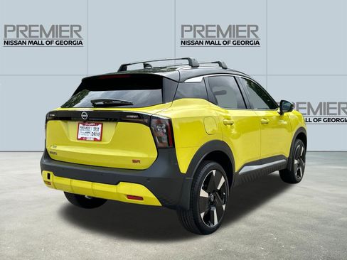 Certified 2025 Nissan Kicks SR FWD image 4