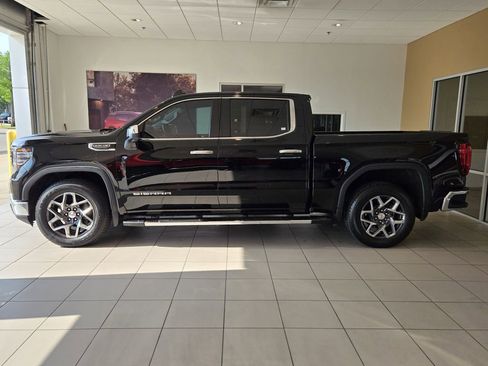 Used 2024 GMC Sierra 1500 SLT w/ SLT Premium Plus Package RWD image 4