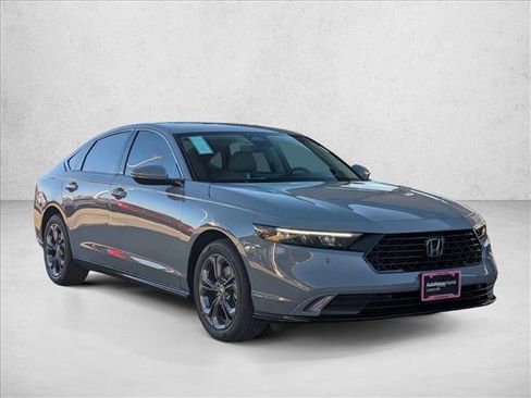 New 2025 Honda Accord EX-L image 7