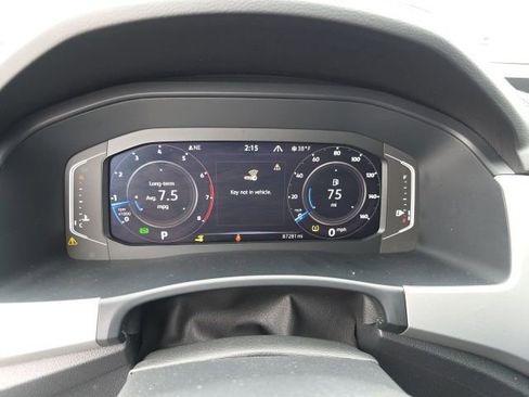 Used 2023 Volkswagen Atlas SE w/ Panoramic Sunroof Package image 26