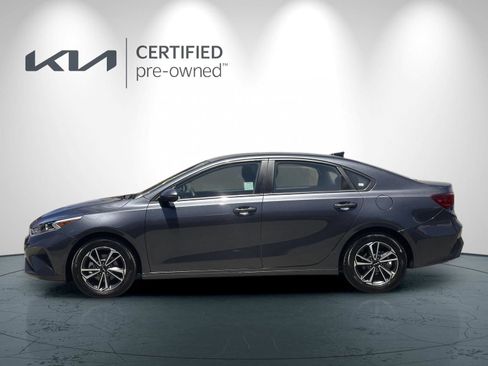 Used 2023 Kia Forte LXS FWD image 7