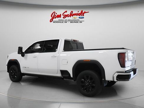 Used 2024 GMC Sierra 2500 AT4 w/ AT4 Premium Plus Package image 4