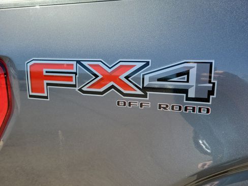 Used 2022 Ford F150 Lariat w/ Max Trailer Tow Package image 31