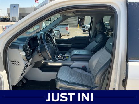 Used 2022 Ford F150 Limited image 5