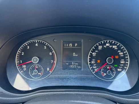 Used 2015 Volkswagen Passat 1.8T S image 9