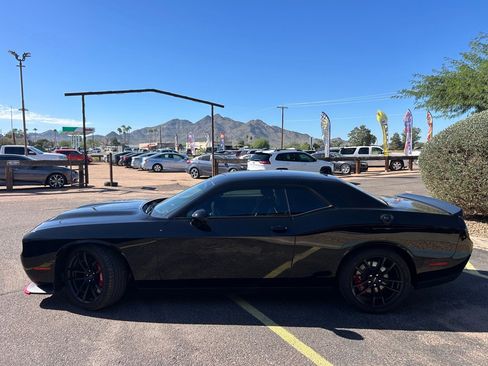 Used 2023 Dodge Challenger SRT Hellcat w/ Plus Package image 2