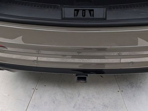 Used 2025 Lincoln Corsair Grand Touring w/ Towing Package image 7