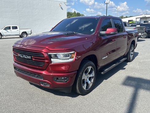 Used 2023 RAM 1500 Laramie AWD/4WD image 3
