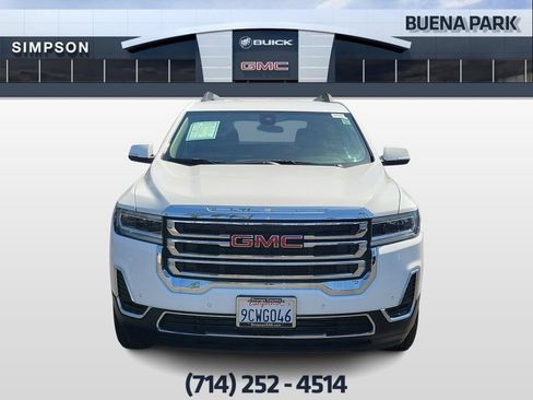 Used 2023 GMC Acadia SLE w/ Driver Convenience Package FWD image 3