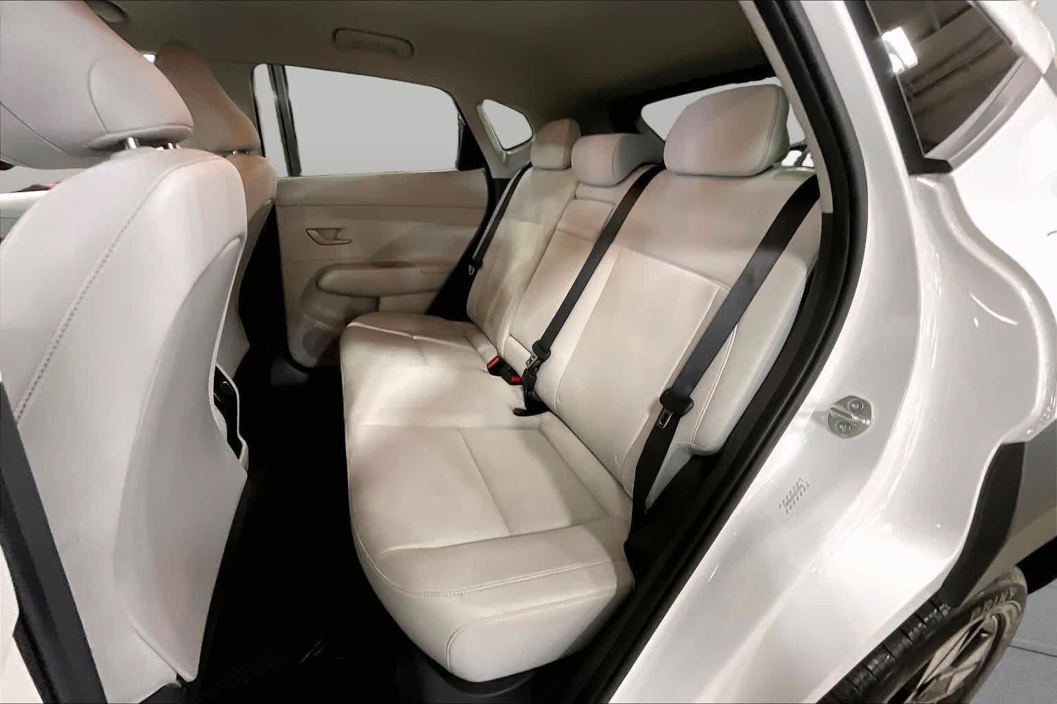 Used 2024 Hyundai Kona SEL AWD/4WD image 20