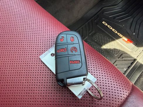 Used 2018 Dodge Durango R/T w/ Technology Group AWD/4WD image 58