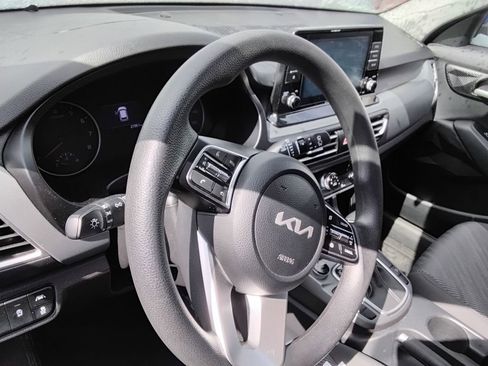 Used 2023 Kia Seltos LX image 7