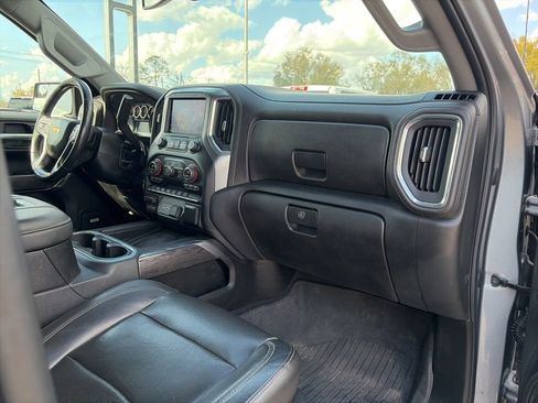 Used 2020 Chevrolet Silverado 1500 LTZ image 11