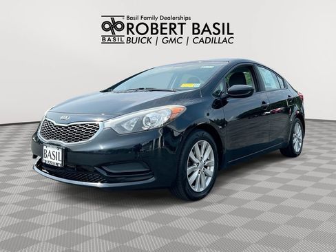Used 2016 Kia Forte LX FWD image 1