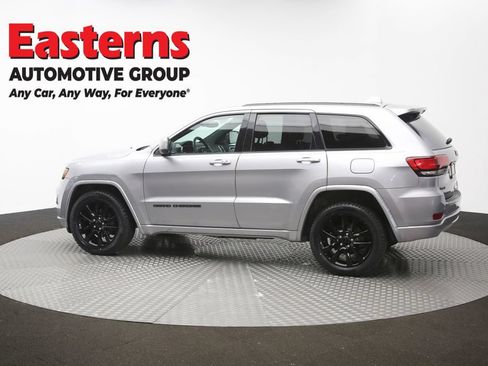Used 2017 Jeep Grand Cherokee Altitude AWD/4WD image 61
