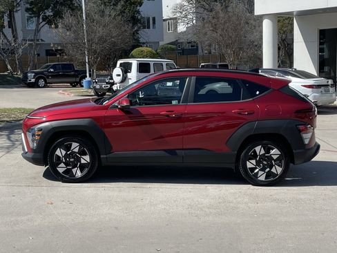 Used 2025 Hyundai Kona SEL image 3