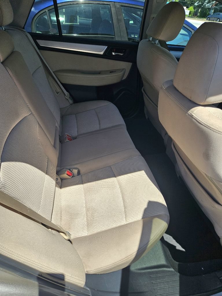 Used 2016 Subaru Outback 2.5i Premium w/ Popular Package #1 AWD/4WD image 4