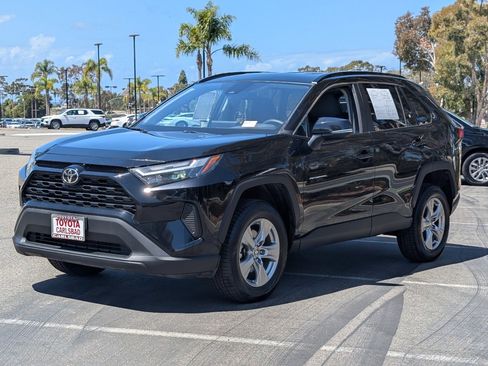 Used 2023 Toyota RAV4 XLE FWD image 11