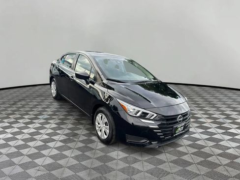 Used 2023 Nissan Versa S w/ Trunk Package FWD image 1