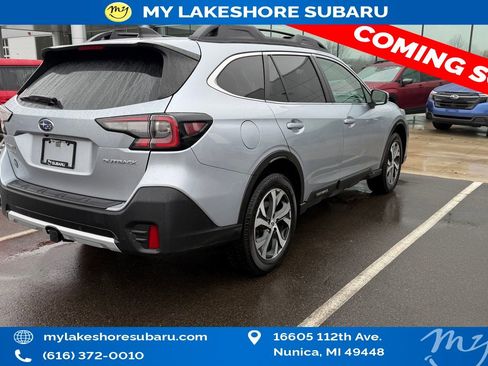 Used 2022 Subaru Outback Limited image 8