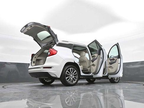 Used 2024 GMC Terrain Denali w/ Denali Premium Package image 50