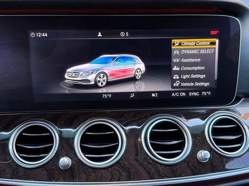 Used 2018 Mercedes-Benz E 400 4MATIC Wagon image 29