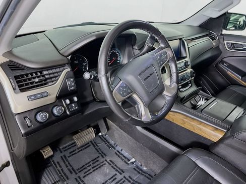 Used 2020 GMC Yukon XL Denali w/ Open Road Package AWD/4WD image 8