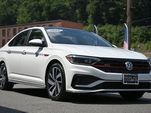 Used 2019 Volkswagen Jetta GLI Autobahn FWD image 7