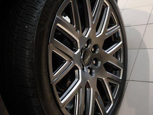 Used 2026 GMC Yukon Denali Ultimate AWD/4WD image 30