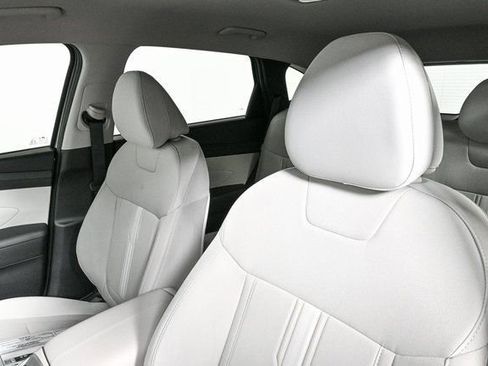 New 2026 Hyundai Tucson SEL image 16