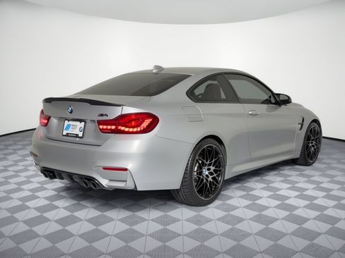 Used 2020 BMW M4 Coupe w/ Competition Package RWD image 9