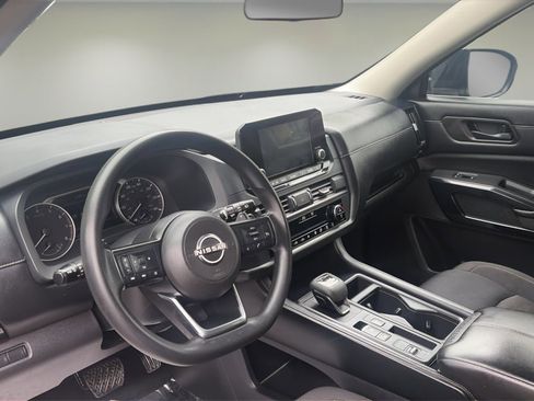 Used 2023 Nissan Pathfinder S w/ Cargo Package FWD image 13