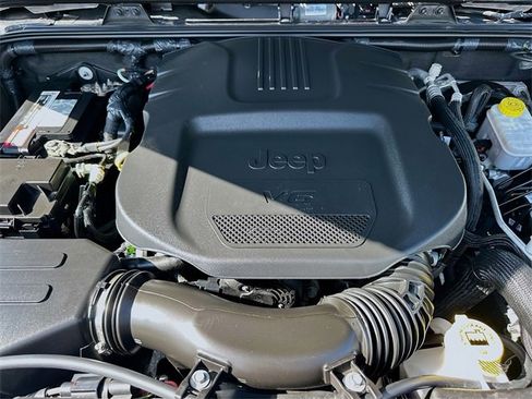 Used 2018 Jeep Wrangler Sport image 25