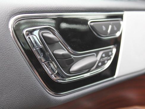 Used 2023 Lincoln Navigator Reserve image 21