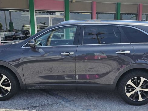 Used 2018 Kia Sorento EX w/ EX Advanced Touring Package FWD image 2