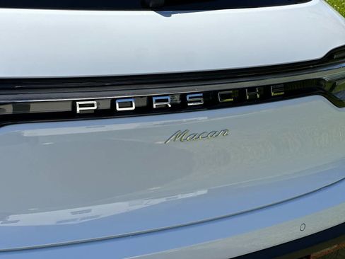 New 2026 Porsche Macan AWD/4WD image 32