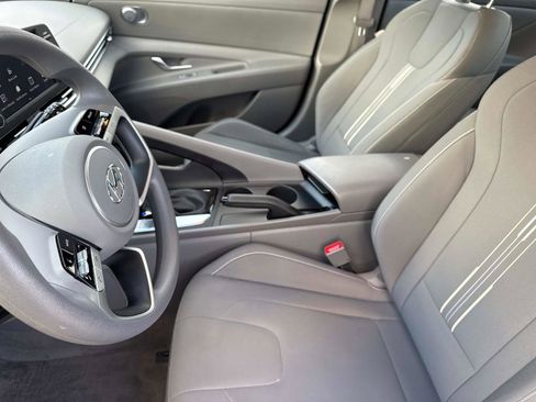 Used 2023 Hyundai Elantra SEL w/ Cargo Package image 20