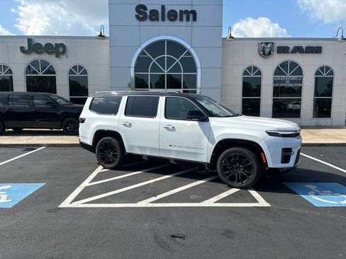 New 2026 Jeep Grand Wagoneer Summit AWD/4WD image 1