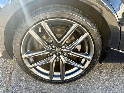 Used 2018 Lexus IS 300 F Sport w/ F Sport Package AWD/4WD image 11