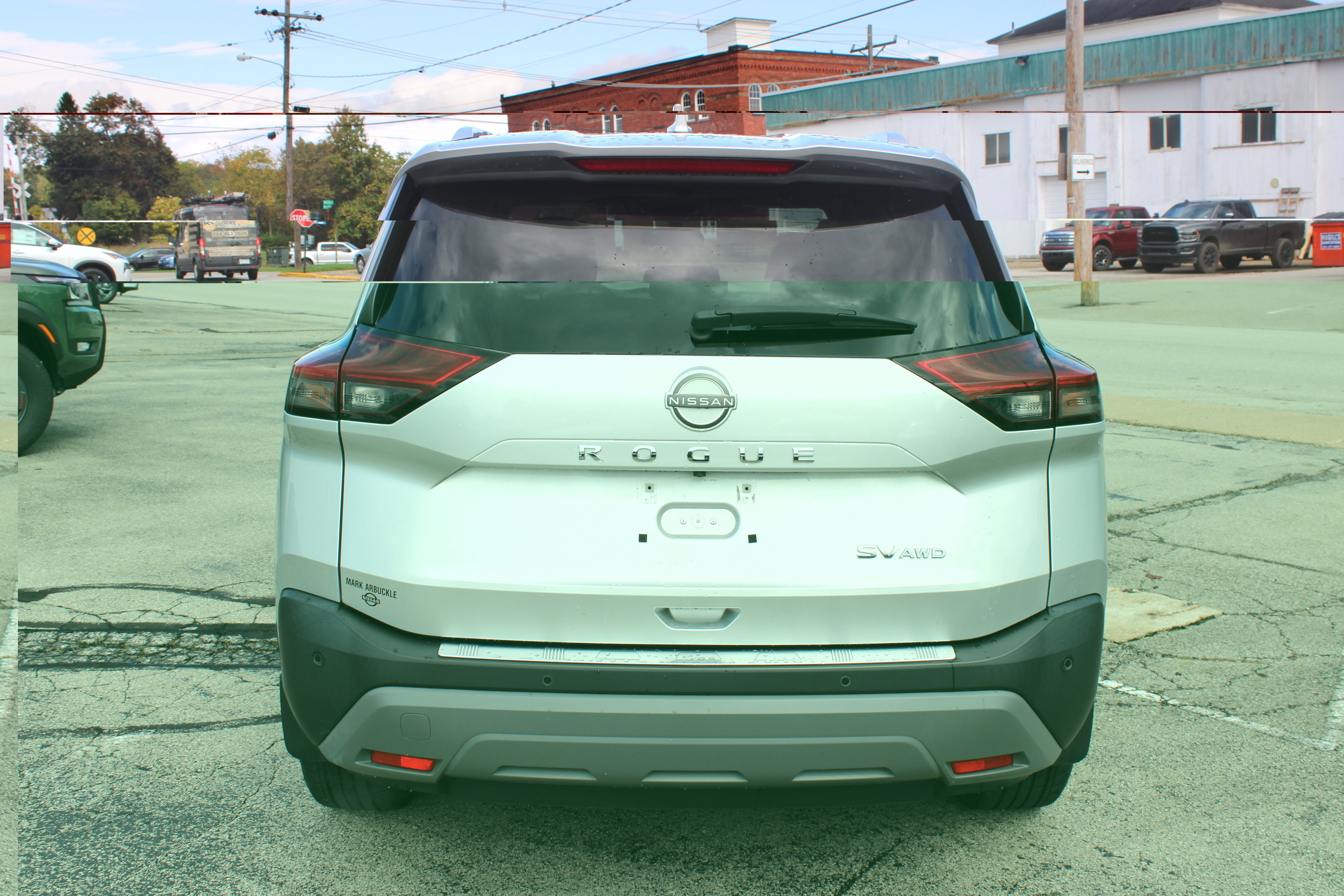 Certified 2023 Nissan Rogue SV w/ SV Premium B Package AWD/4WD image 4