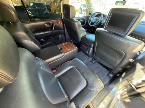 Used 2019 Nissan Armada Platinum w/ Captain's Chairs Package AWD/4WD image 9