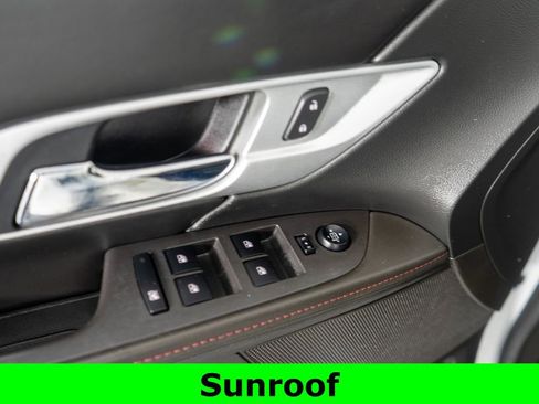 Used 2012 GMC Terrain SLT image 24