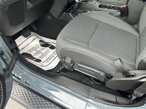 New 2025 Jeep Gladiator Sport image 15