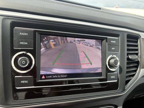 Used 2022 Volkswagen Atlas SE image 15