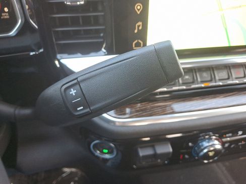 New 2026 GMC Sierra 1500 Elevation image 14