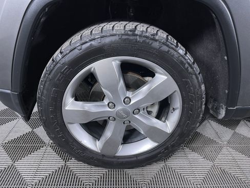 Used 2012 Jeep Grand Cherokee Overland image 27