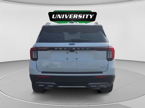 New 2026 Ford Explorer Active w/ Active Comfort Package AWD/4WD image 4