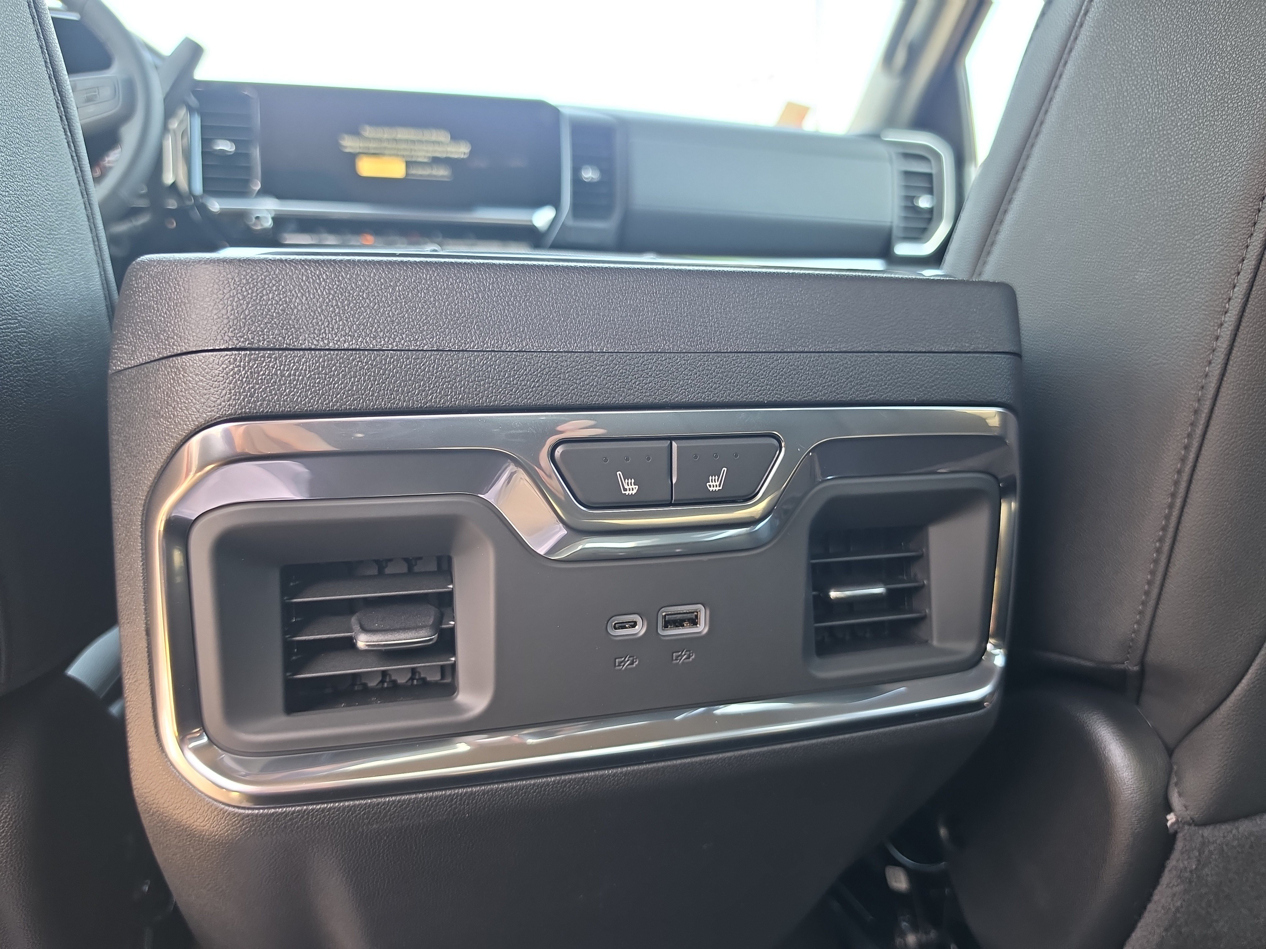 New 2026 GMC Sierra 2500 SLT w/ SLT Premium Package AWD/4WD image 17